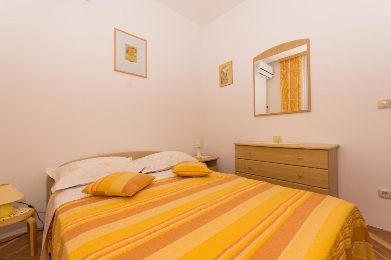 Apartments Katic Trogir Extérieur photo